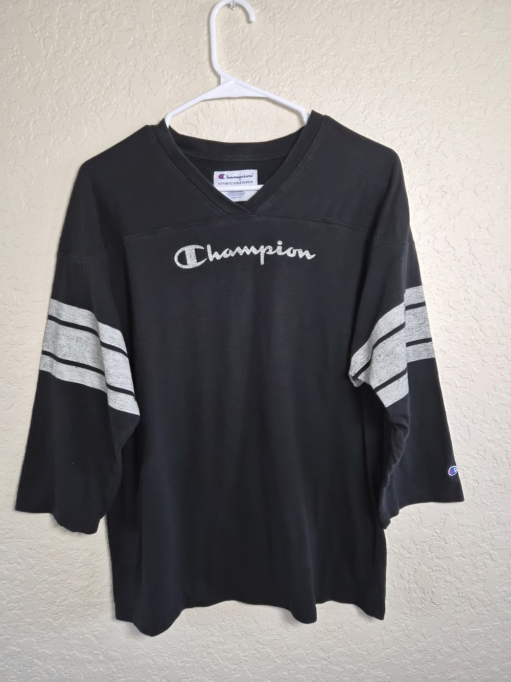 Champion Black V-Neck Short Sleeve Tee with Gray Sleeve Size M Stripes